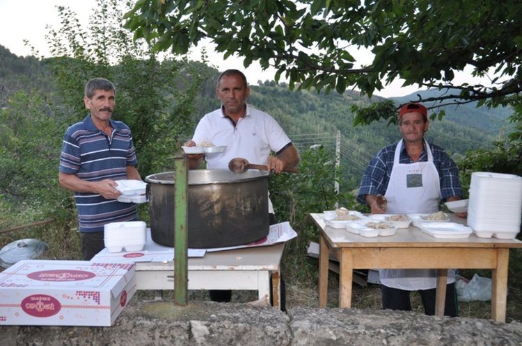 Ифтар в Богатино дадоха братята Ферхадови 