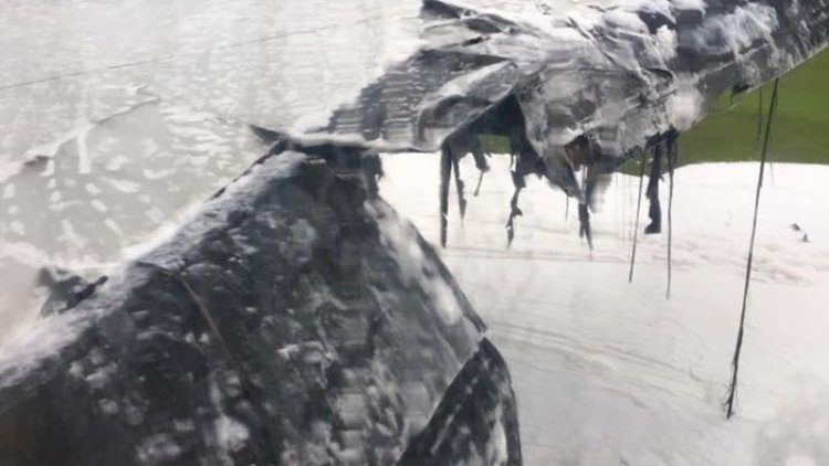 Горя двигател на самолет на „Сингапур еърлайнс”