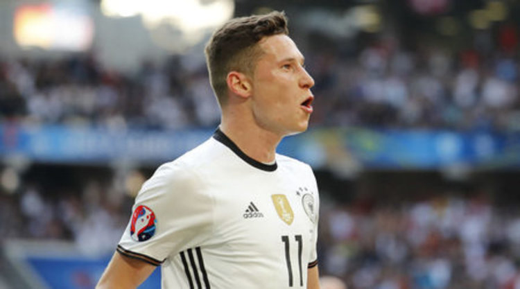 Уверената Германия елиминира с лекота Словакия