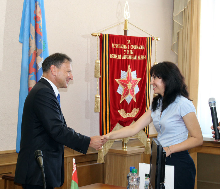 Зам.-кметът Милена Трендафилова откри паметник на Александър Невски в Беларус