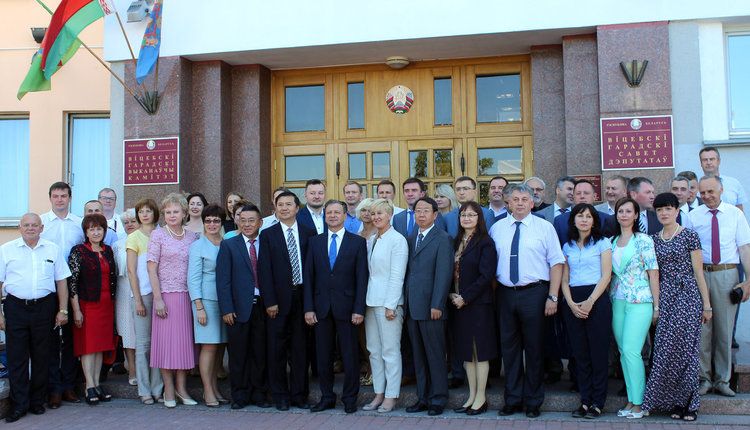 Зам.-кметът Милена Трендафилова откри паметник на Александър Невски в Беларус