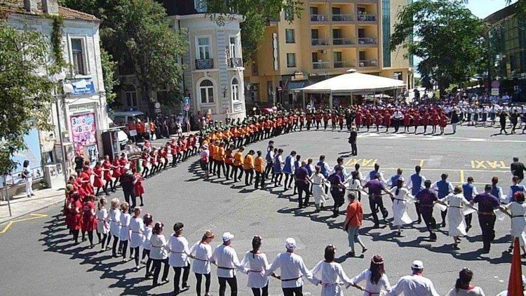 Наши самодейци се надиграваха с 47 състава в Поморие