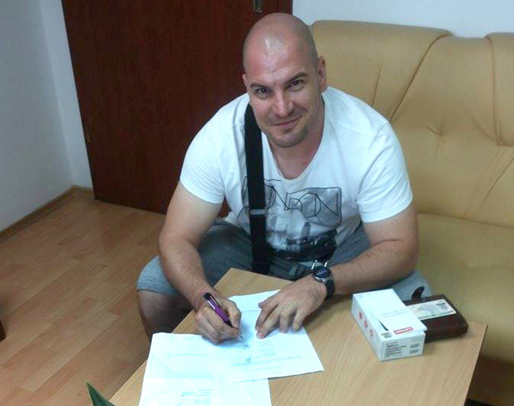 Манол Узунов спечели телефон срещу сума за кафе и кроасан