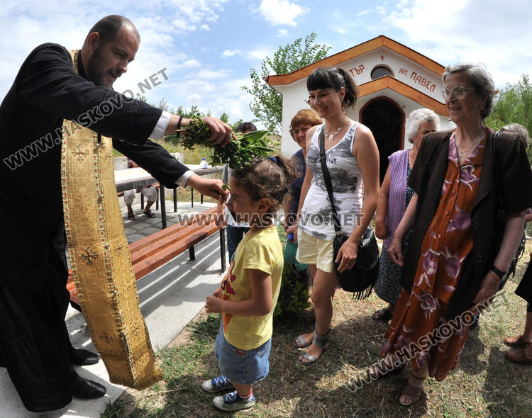 Два курбана на Петровден край Конуш – постен и истински
