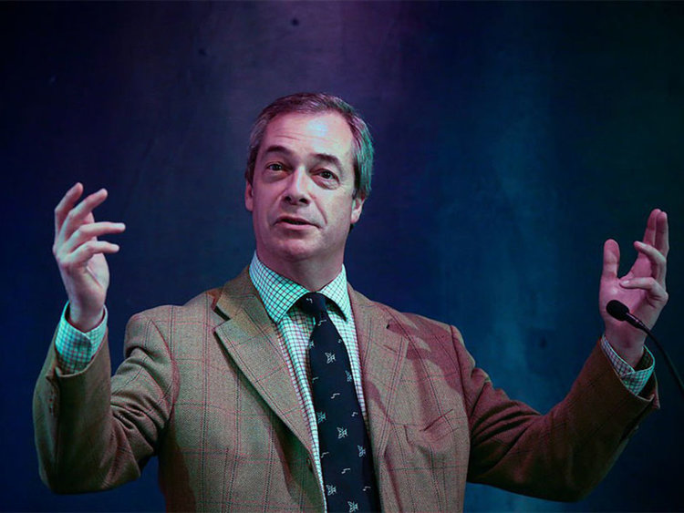 Найджъл Фараж не се отказва от мястото си в Европарламента