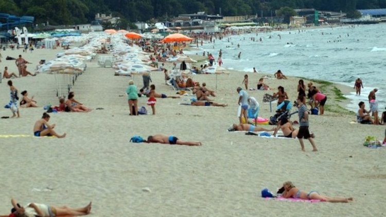 Данъчни и полиция с нови масирани проверки по Черноморието