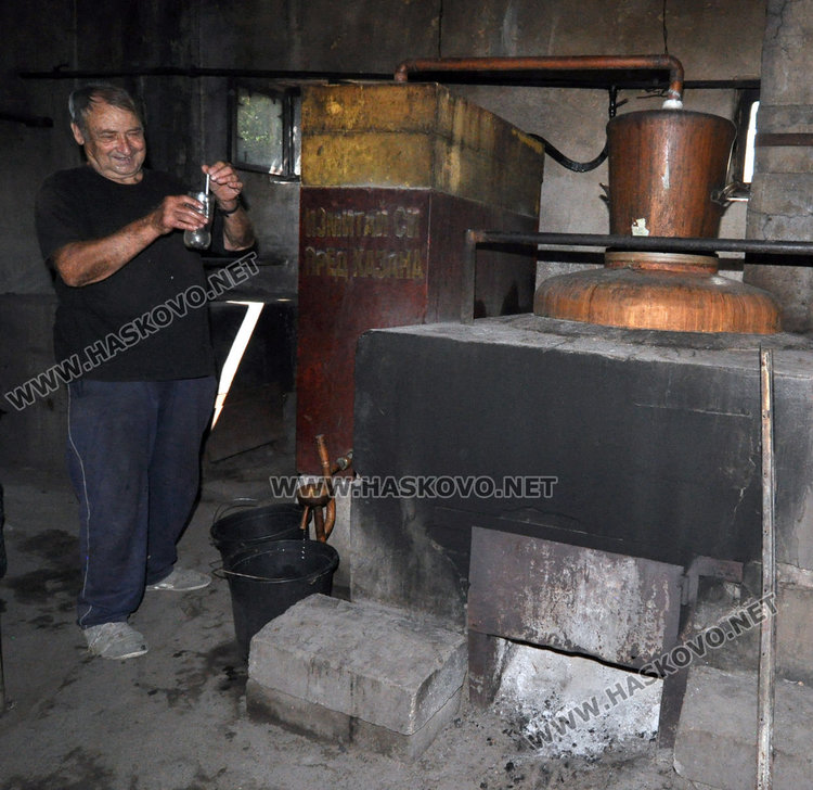 Бай Вълчо от Болярово: Замалко да изтърва джибрите заради новия закон