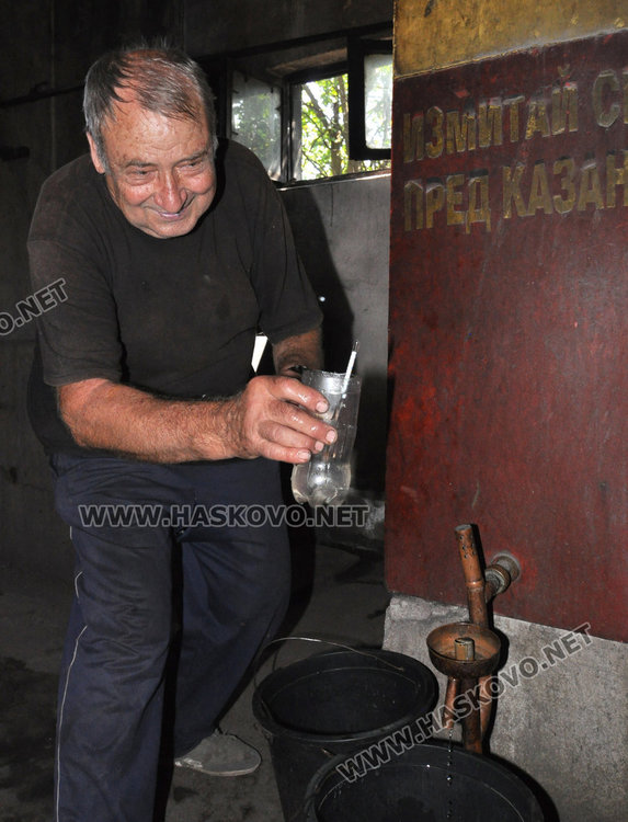 Бай Вълчо от Болярово: Замалко да изтърва джибрите заради новия закон