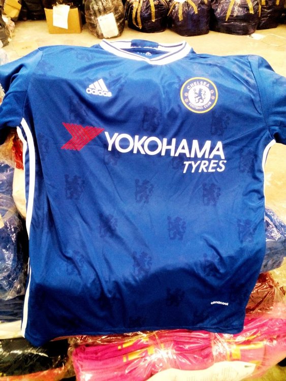 На финалната права на Евро 2016 расте контрабандата на спортни ментета