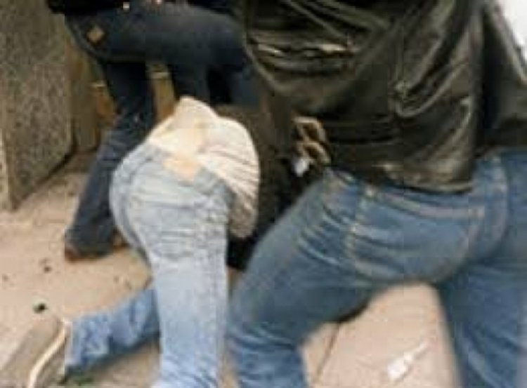 Двама селски бабаити пребиха кърджалиец