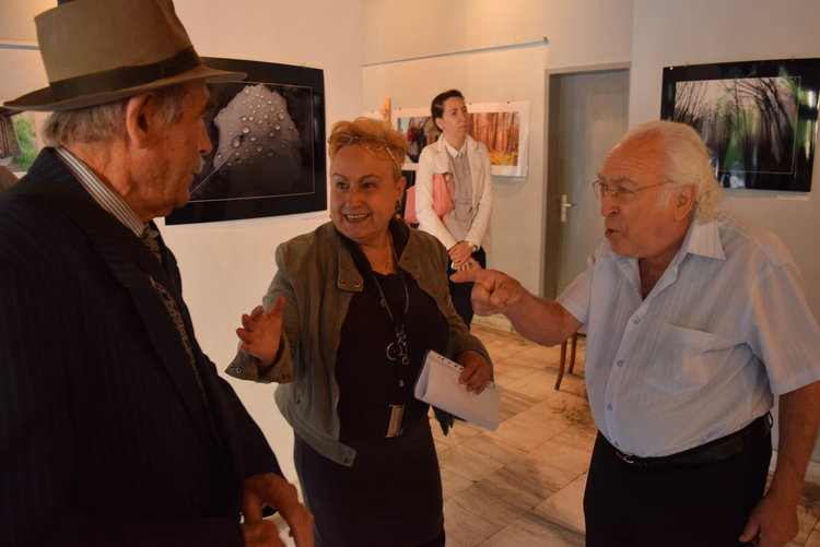 Какво му е на името…