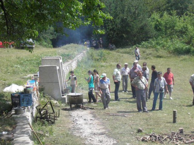 Ардинчани се събират за здраве и берекет на връх „Алада’