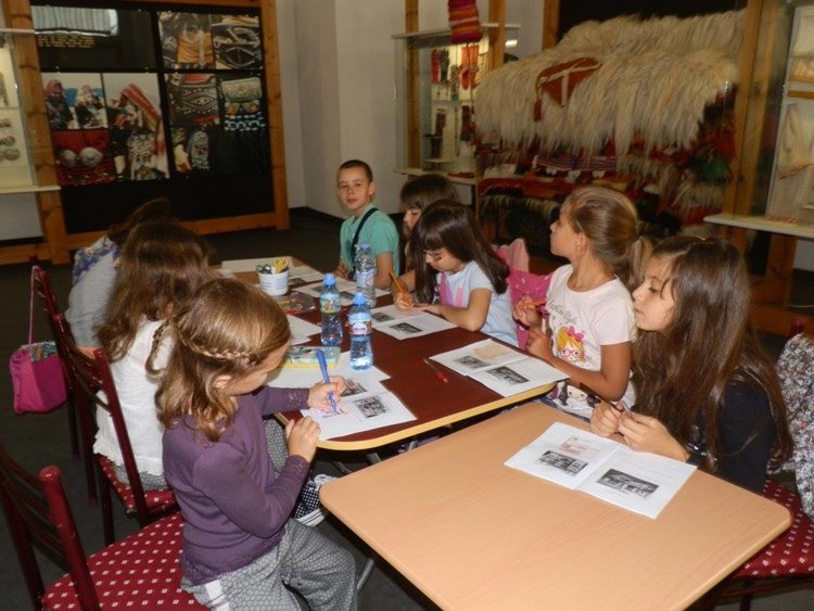 Лятната ваканция в Историческия музей на Смолян, събира деца не само от града и страната