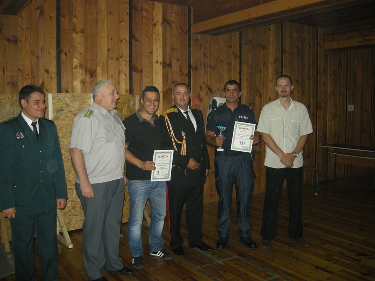 Демонстрация и стрелби за празника на МВР