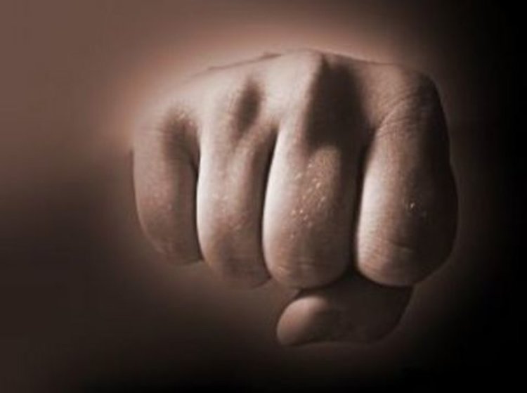 Опасна разпра: Раниха тийнейджър в гърба