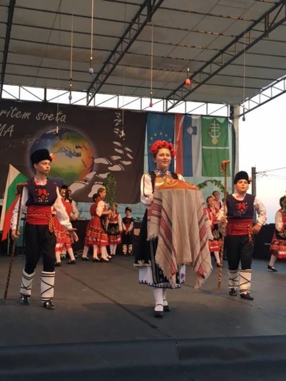 "Звездица" се завърна от участие във фестивал в Словения