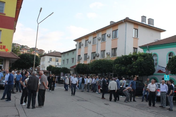 Над 800 мюсюлмани препълниха джамията в Ардино за Рамазана