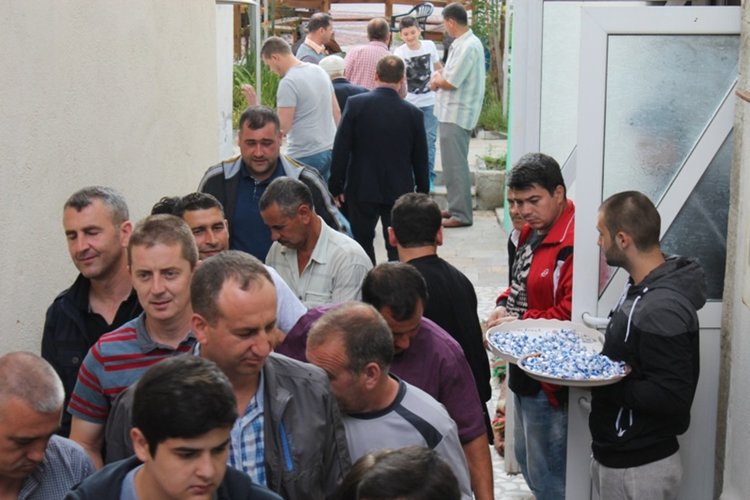 Над 800 мюсюлмани препълниха джамията в Ардино за Рамазана