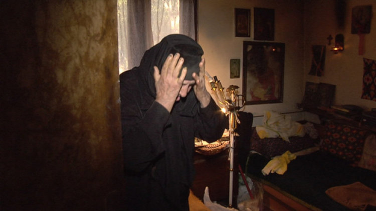 Възрастна монахиня брани манастир от бизнес амбиции