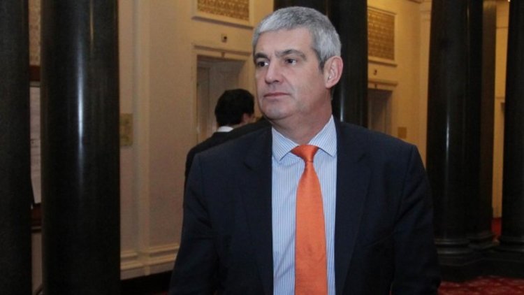 Минимална работна заплата за висшисти, иска КНСБ от 2017-та