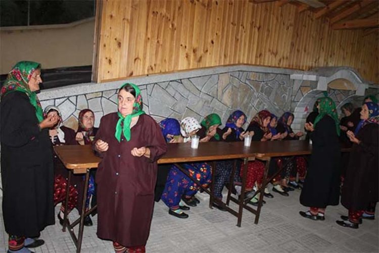 Жители от Падина организираха мевлид