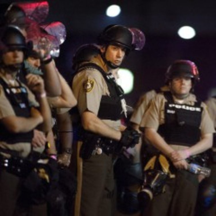 Полицаи убили чернокожи в Луизиана и Минесота