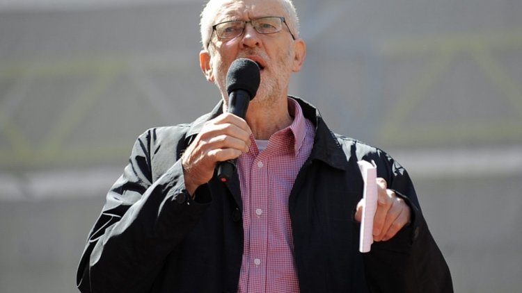 Инвазията в Ирак беше катастрофа, категоричен лидерът на британските лейбъристи