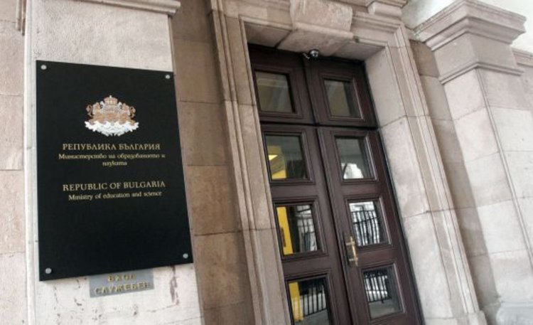 479 кандидат-директори на училища на тест на 19 юли