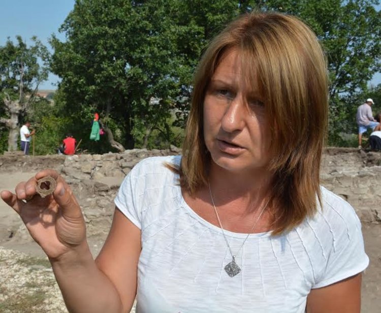 Разкриха запазена мозайка при разкопките на Светилището на нимфите