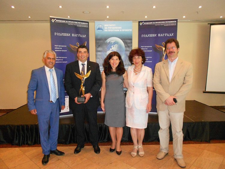 Областната администрация на Смолян с престижна награда заради инициативата "Изкуството в подкрепа на живота"