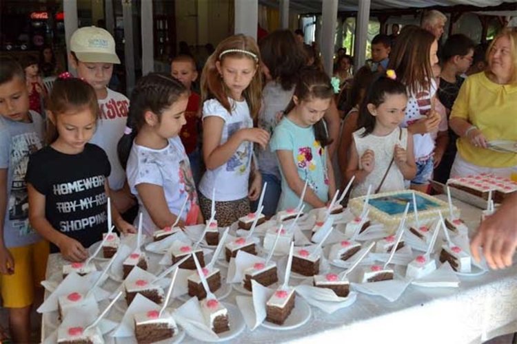 Откриха „Плувно лято 2016″ в Момчилград