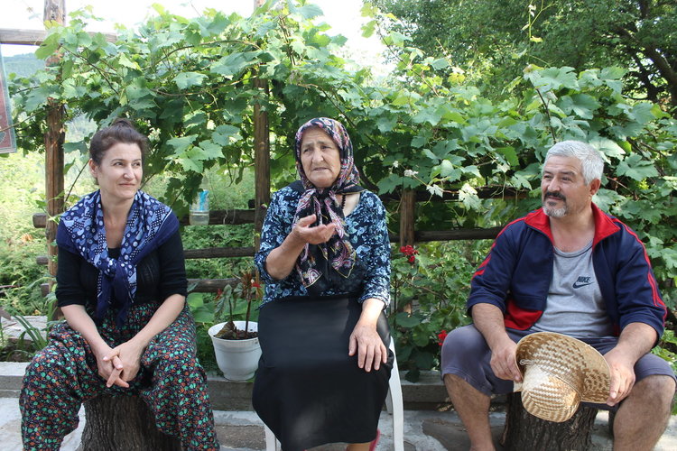 Баба Фатме: Искам да заживея старините си в Родопите