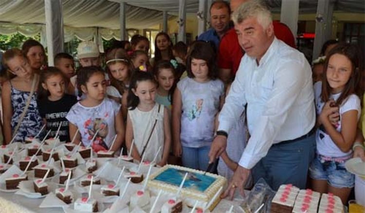 Откриха „Плувно лято 2016″ в Момчилград