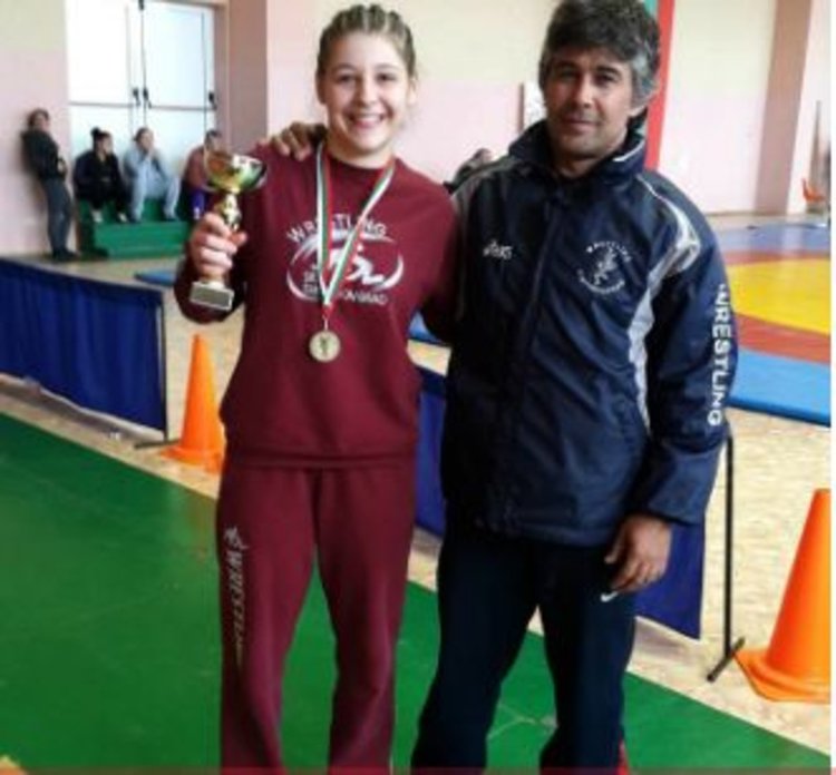 Таня Тенева ще представя школапа при кадетките на Европейското първенство в Швеция