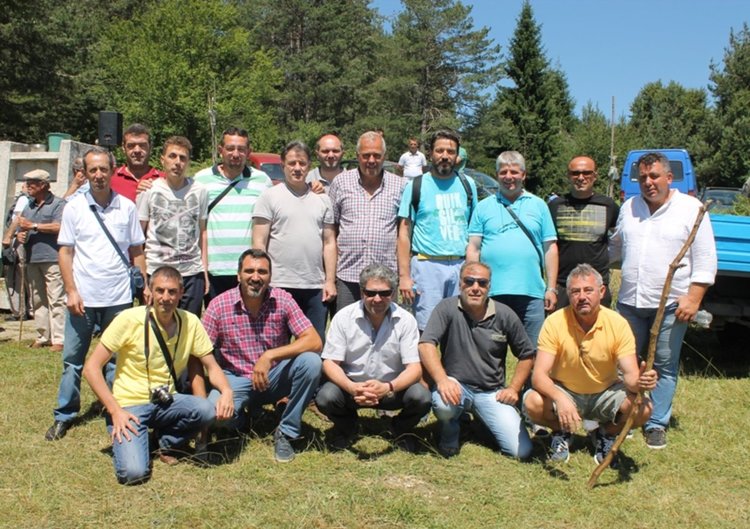 Мевлид за здраве и берекет събра над 500 души на поляните на връх „Алада”