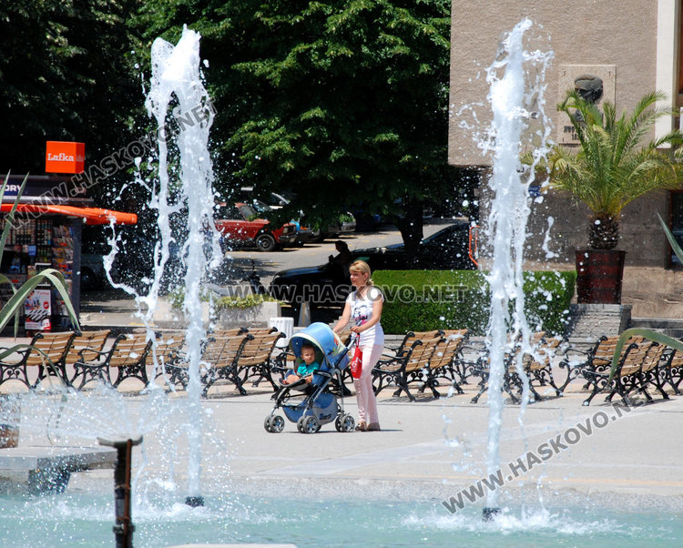 Най-голямата жега днес в Хасково, следобед лек ветрец