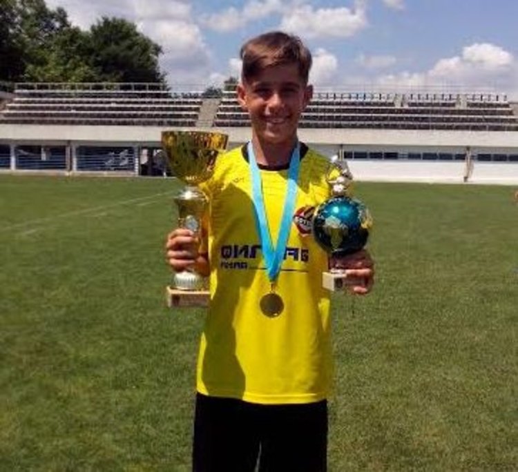 Голмайстор на футболен турнир стана талант от Димитровград