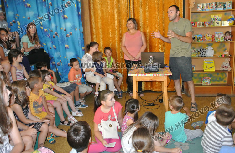 Децата учиха за океаните в Забавното лято на библиотеката