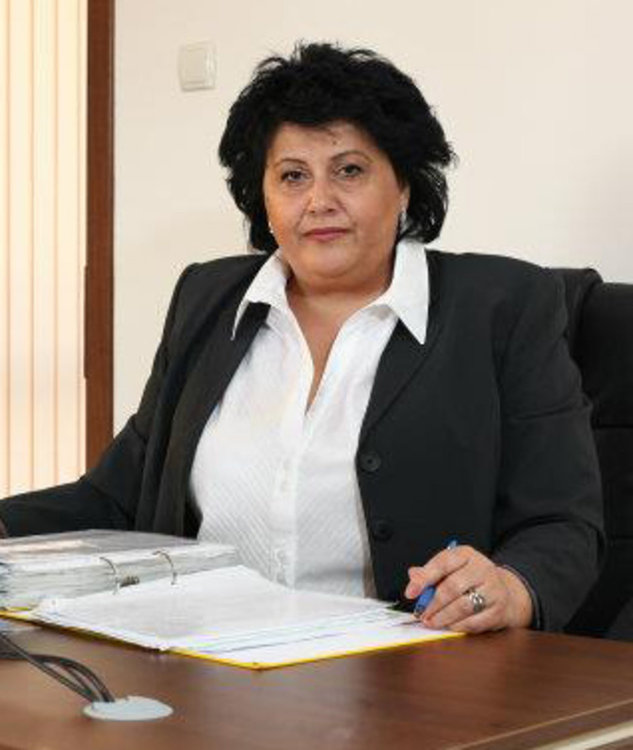 Кина Койнарска също жали заповедта си за съкращение