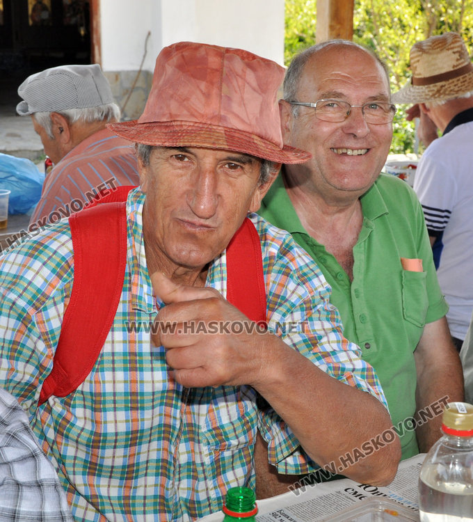 В Конуш: 765 жители, 11 паметника. Днес увековечиха туризма