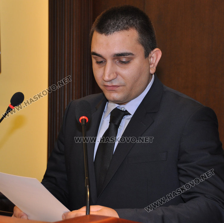 Председателят на Общинската избирателна комисия Пламен Лечев