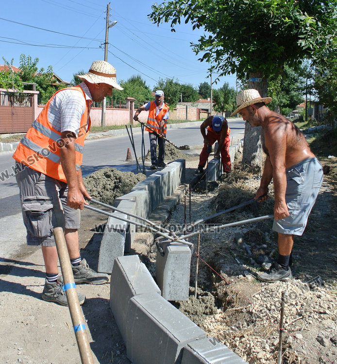 Ремонтират селски път с милион на км, пътят за Димитровград в проект
