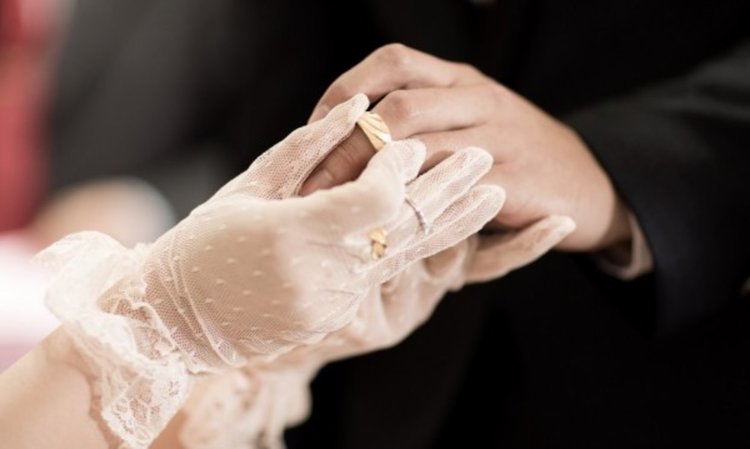 Made in BG: Да сложиш рога на съпругата си със... съпругата си 