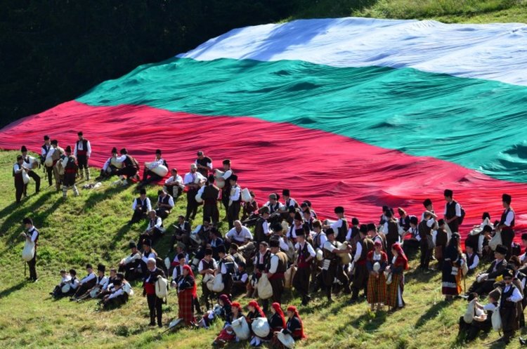 Ограничават движението през прохода "Рожен" за 15 - 18 юли