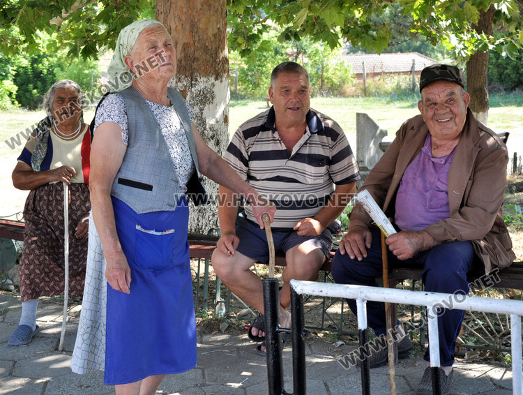 На кривополци явно не им пука, че нямат кмет