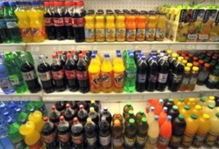 Преровиха десетки търговски обекти в Кърджали за опасни за здравето храни и напитки