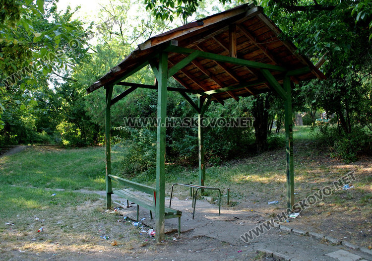 Съдът спря заповеди на кмета за изземване на два парка в Хасково