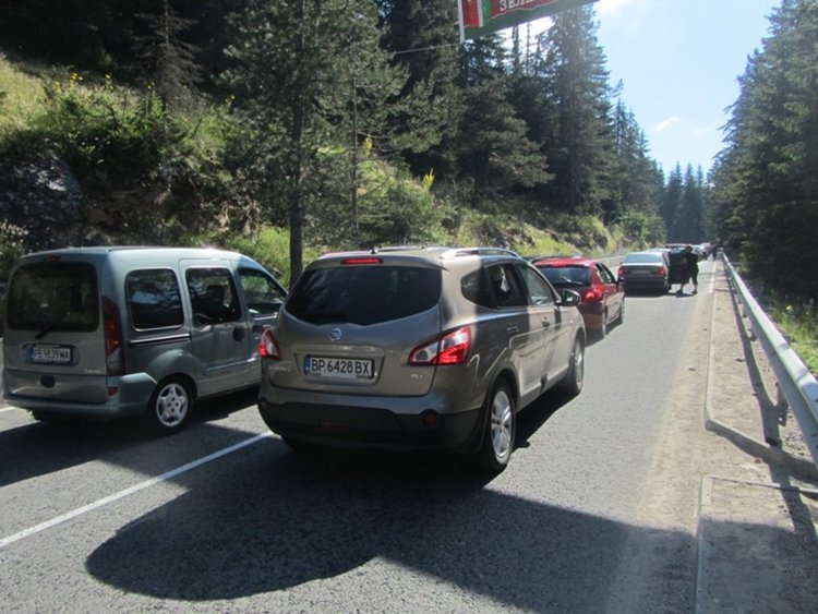 От 15 юли до 18 юли се ограничава транзитния трафик през прохода Рожен за провеждане на събора „Рожен 2016“