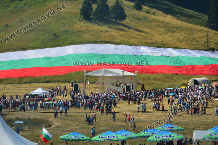 300 гайди огласиха Рожен, съборът без задръствания и тапи, утре се чака вълната туристи