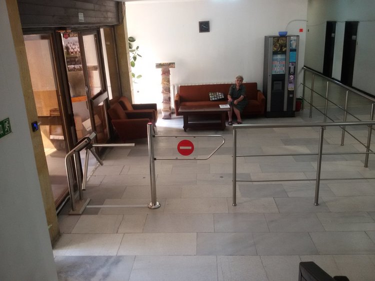 3500 лева струва новата пропускателна система в Общинска администрация